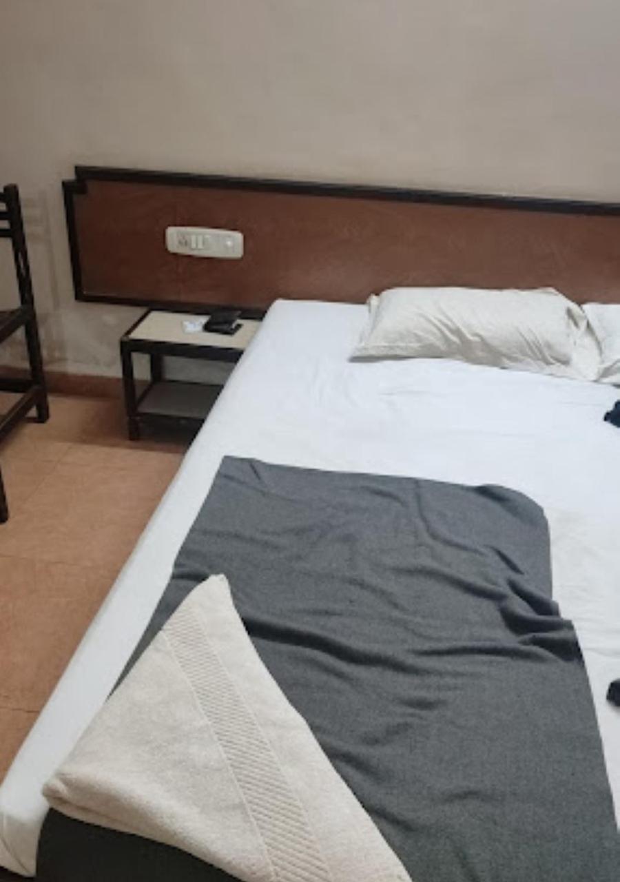 Hotel Durvankur กันปาตีปุเล ภายนอก รูปภาพ