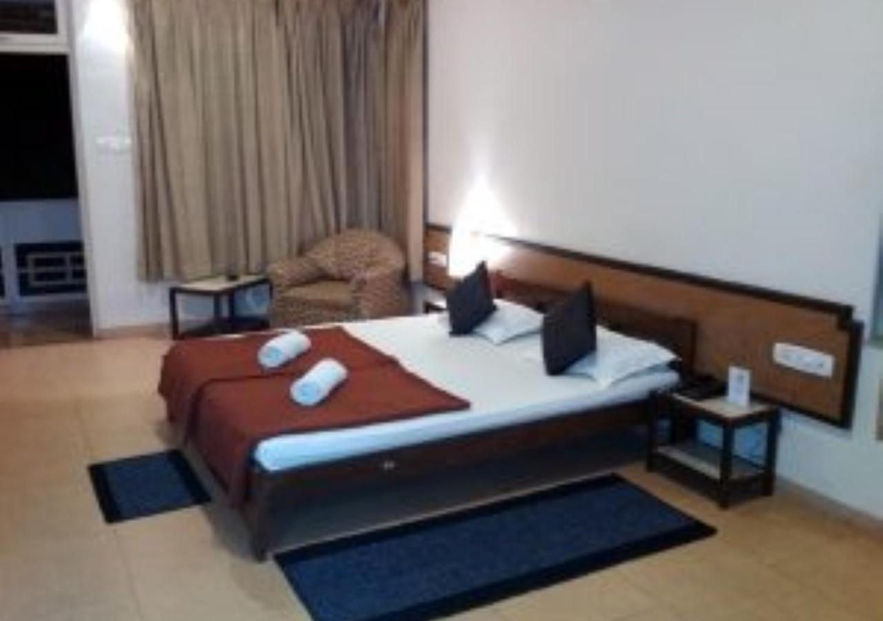 Hotel Durvankur กันปาตีปุเล ภายนอก รูปภาพ