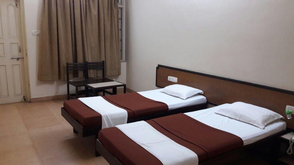 Hotel Durvankur กันปาตีปุเล ภายนอก รูปภาพ
