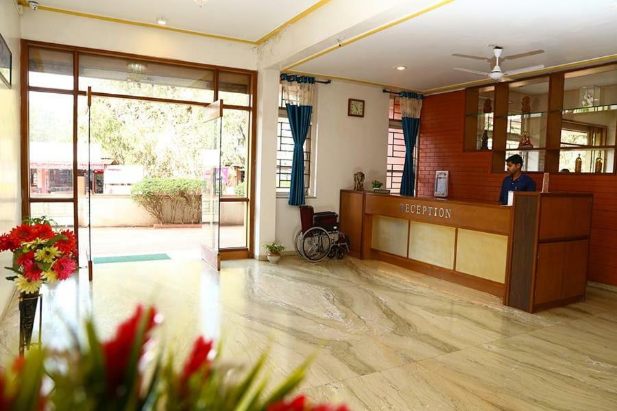 Hotel Durvankur กันปาตีปุเล ภายนอก รูปภาพ